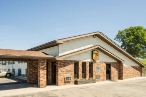Гостиница Super 8 by Wyndham Fergus Falls  Фергус-Фолс